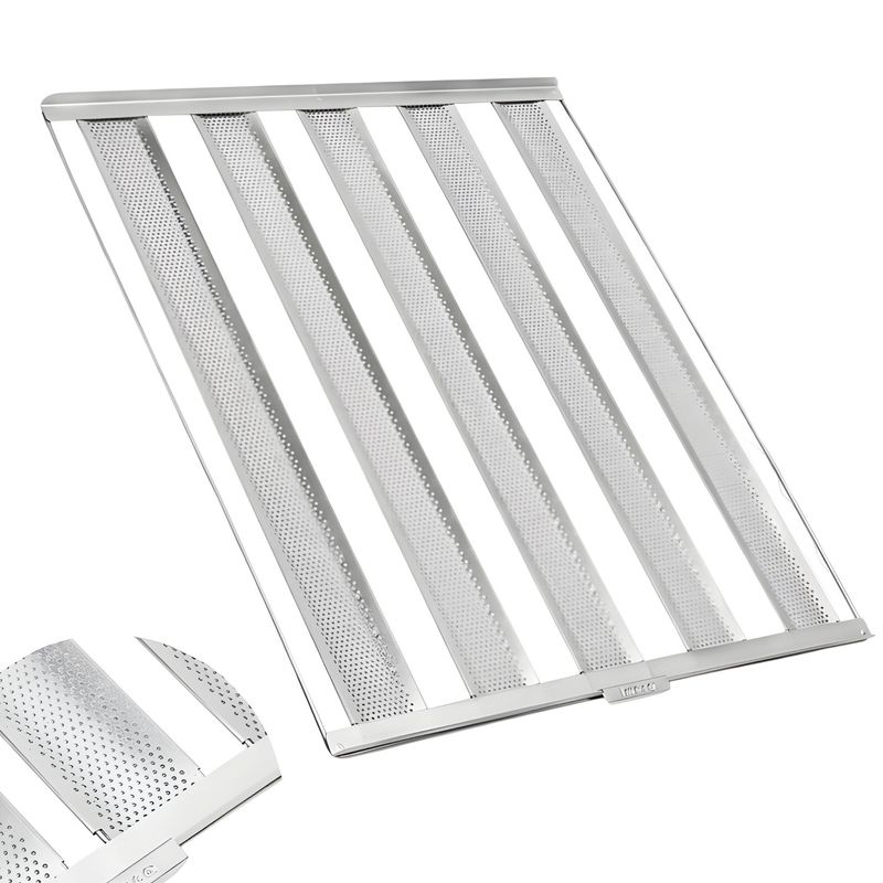 ASSADEIRA-58X70-2CM-PAO-FRANCES-5-TIRAS-7CM-PERFURADO-ALUMINIO-DE-ENGATE---IMECA