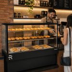 VITRINE-ESTUFA-VANGUARD-PLUS-CVPQ-1450-PRETA-COM-LED-220V---REFRIMATE