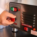 FATIADOR-DE-FRIOS-AUTOMATICO-BM-18-INOX-LAMINA-300MM-BIVOLT---BERMAR
