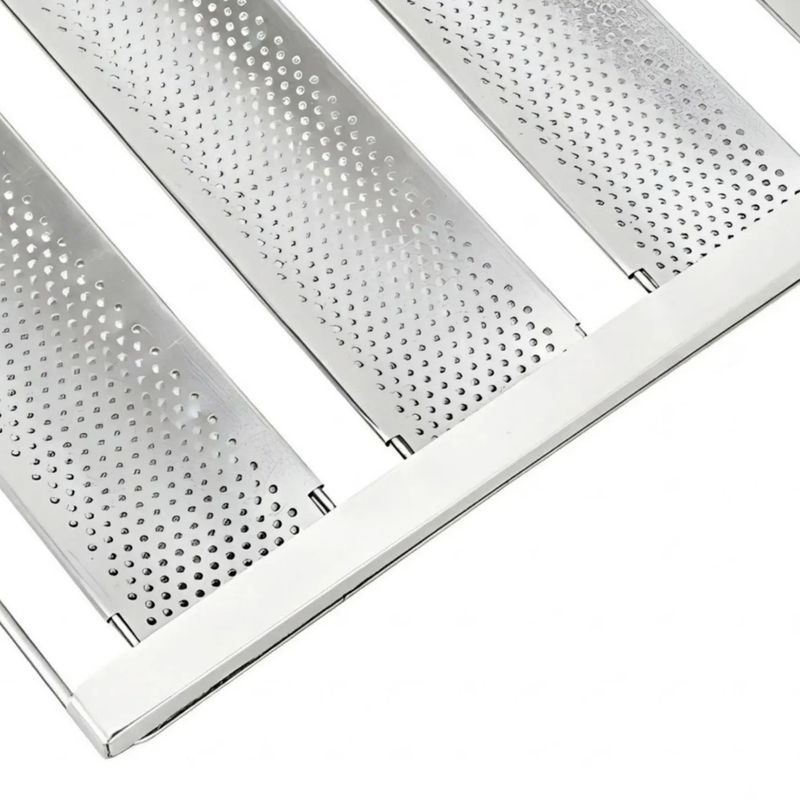 ASSADEIRA-58X70-3CM-PAO-FRANCES-6-TIRAS-7CM-ALUMINIO-PERFURADO---IMECA