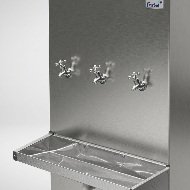 BEBEDOURO-INOX-100-LITROS-3-TORNEIRAS-COM-FILTRO-220V---FRISBEL